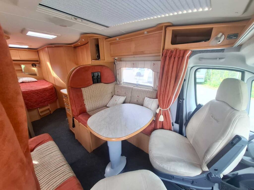 Kabe Travel Master 750 WL 2007 Valkoinen