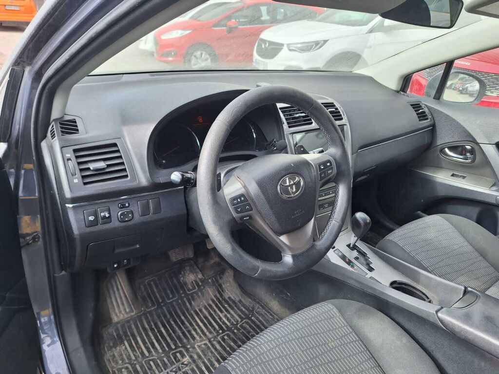 Toyota Avensis 2011 Sininen