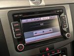 Volkswagen Passat 2011 Punainen