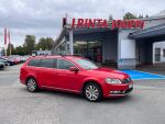 Volkswagen Passat 2011 Punainen
