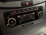 Volkswagen Passat 2011 Punainen