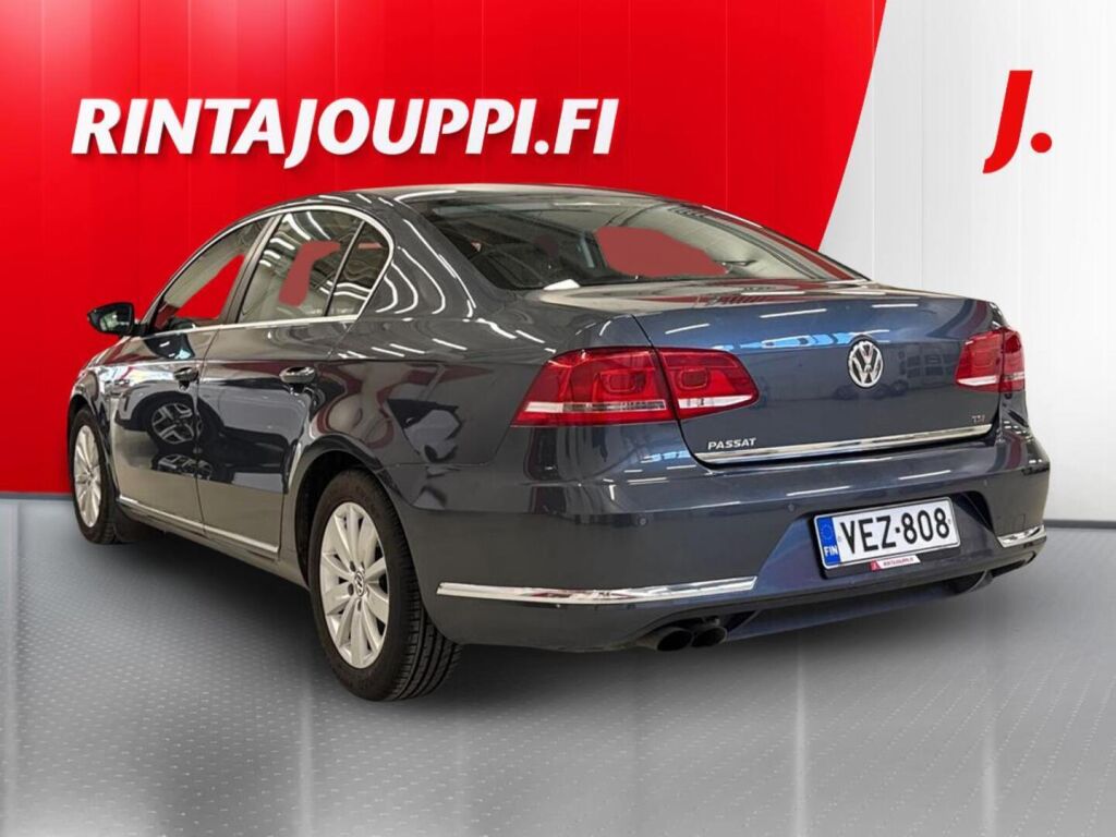 Volkswagen Passat 2011, photo 3/31