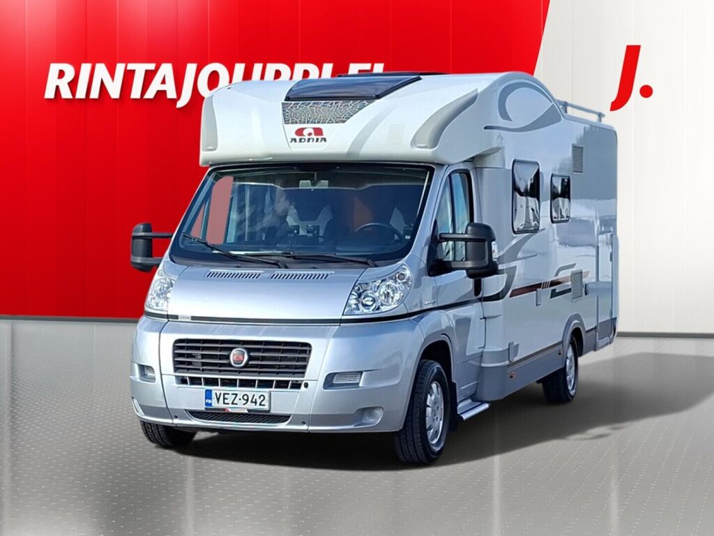 Adria Matrix Plus 680 SP 2012 Harmaa