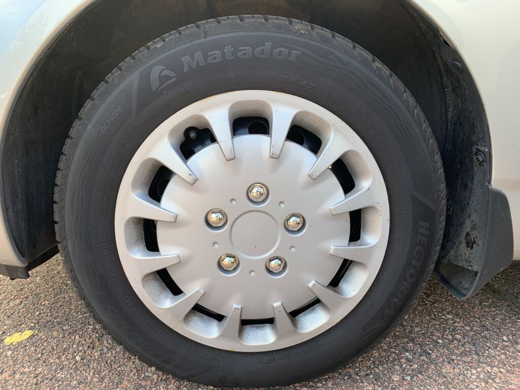Toyota Corolla 2002 Hopea