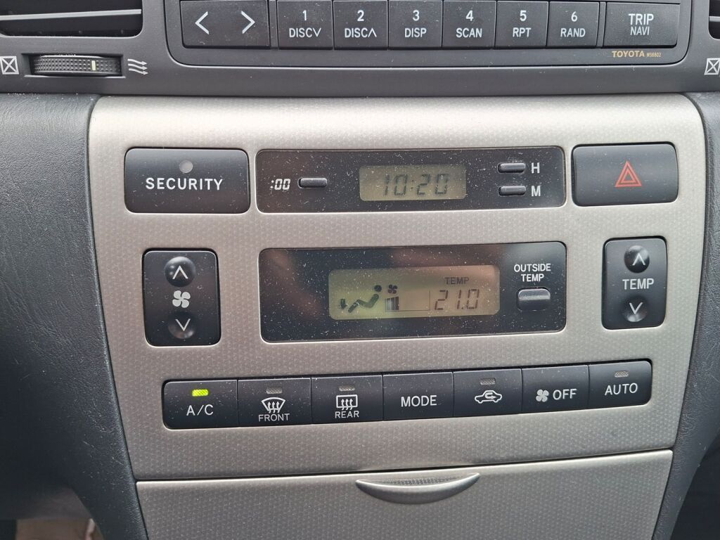 Toyota Corolla 2003 Hopea