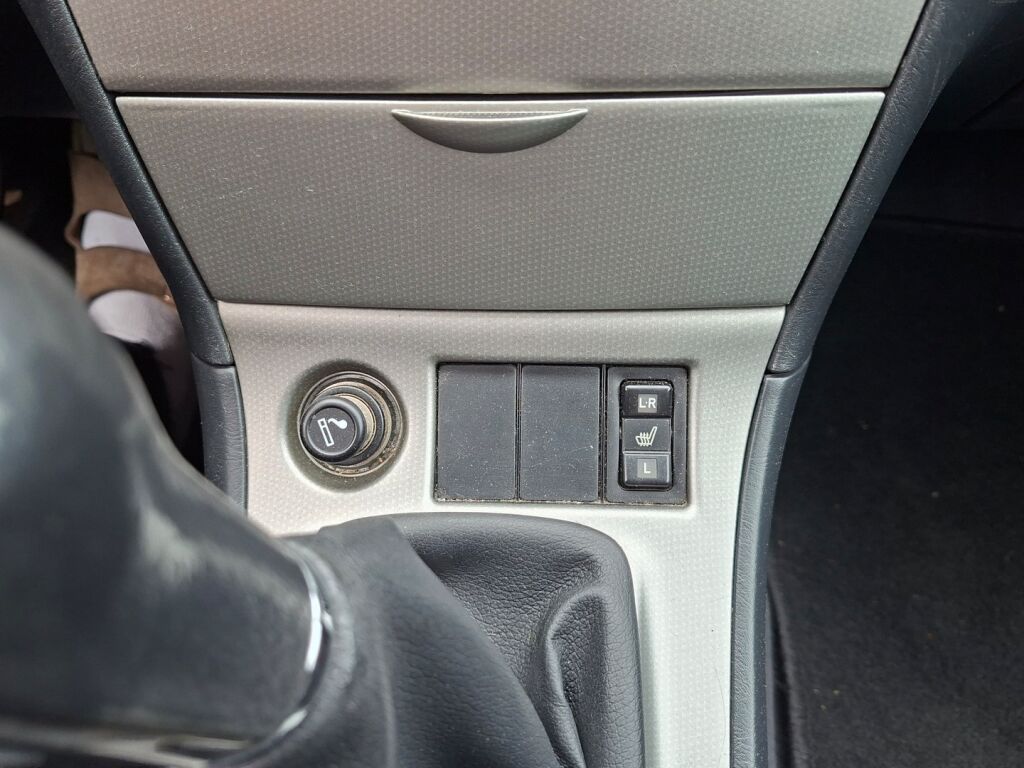 Toyota Corolla 2003 Hopea
