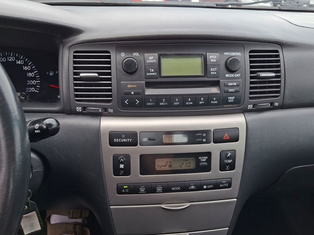 Toyota Corolla 2003 Hopea