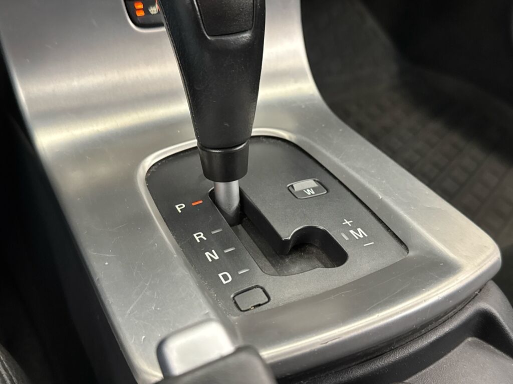 Volvo C30 2007 Punainen