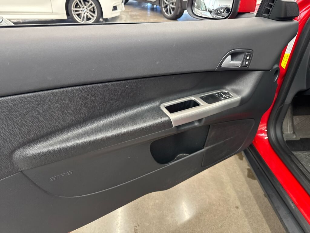 Volvo C30 2007 Punainen