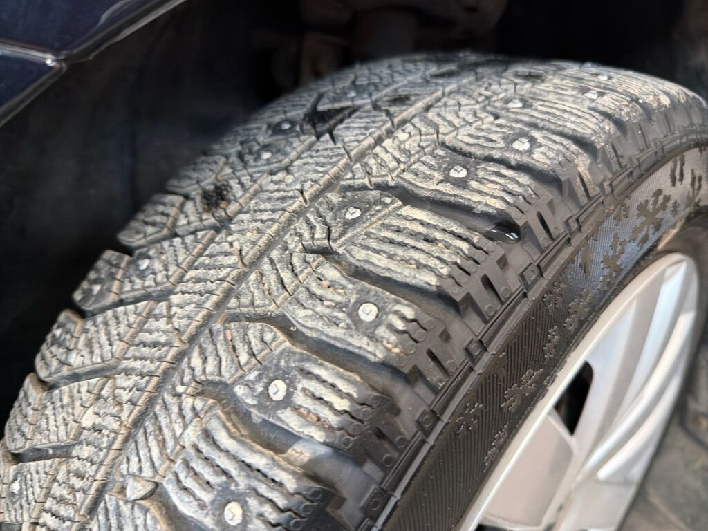 Volkswagen Polo 2010 Musta