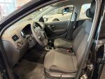 Volkswagen Polo 2010 Musta