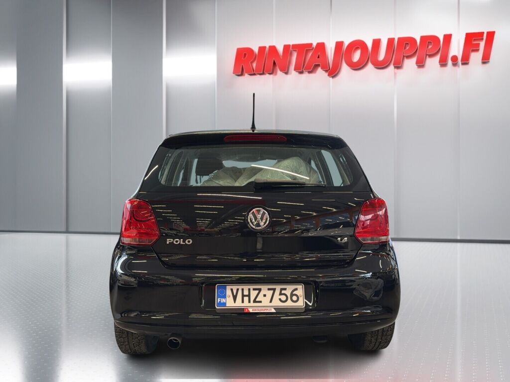 Volkswagen Polo 2010 Musta
