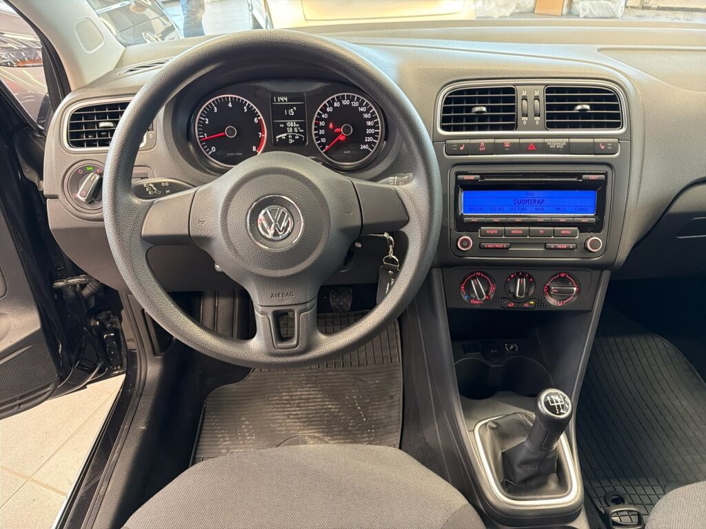 Volkswagen Polo 2010 Musta