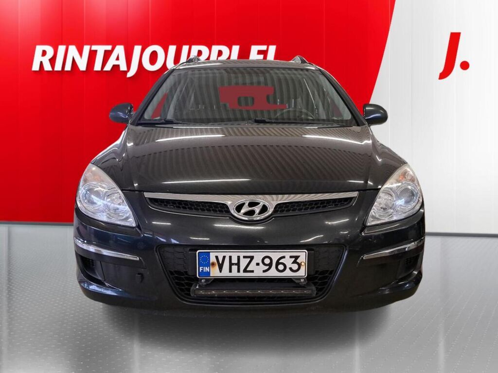 Hyundai i30 1,6 Wagon Classic 2010, kuva 4/29