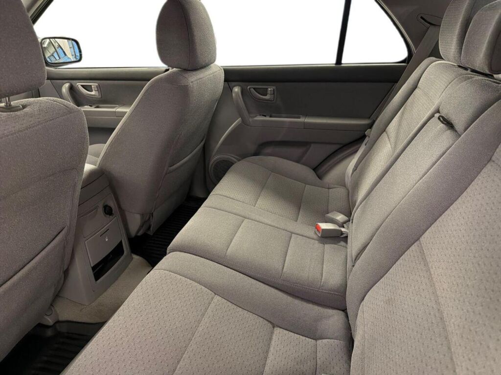 Kia Sorento 2005 Harmaa