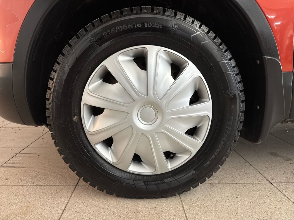 Nissan Qashqai 2007 Punainen