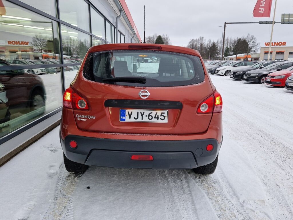 Nissan Qashqai 2007 Punainen