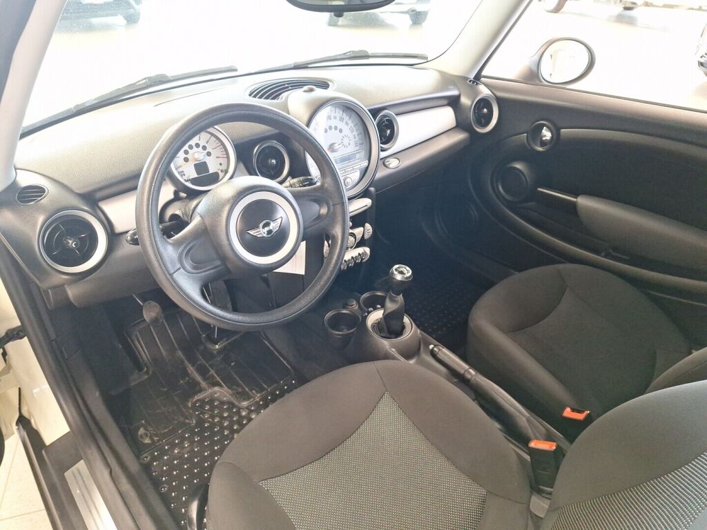 Mini One 2010 Valkoinen