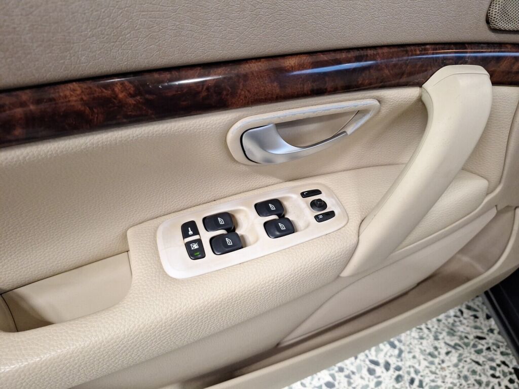 Volvo S80 2004 Musta