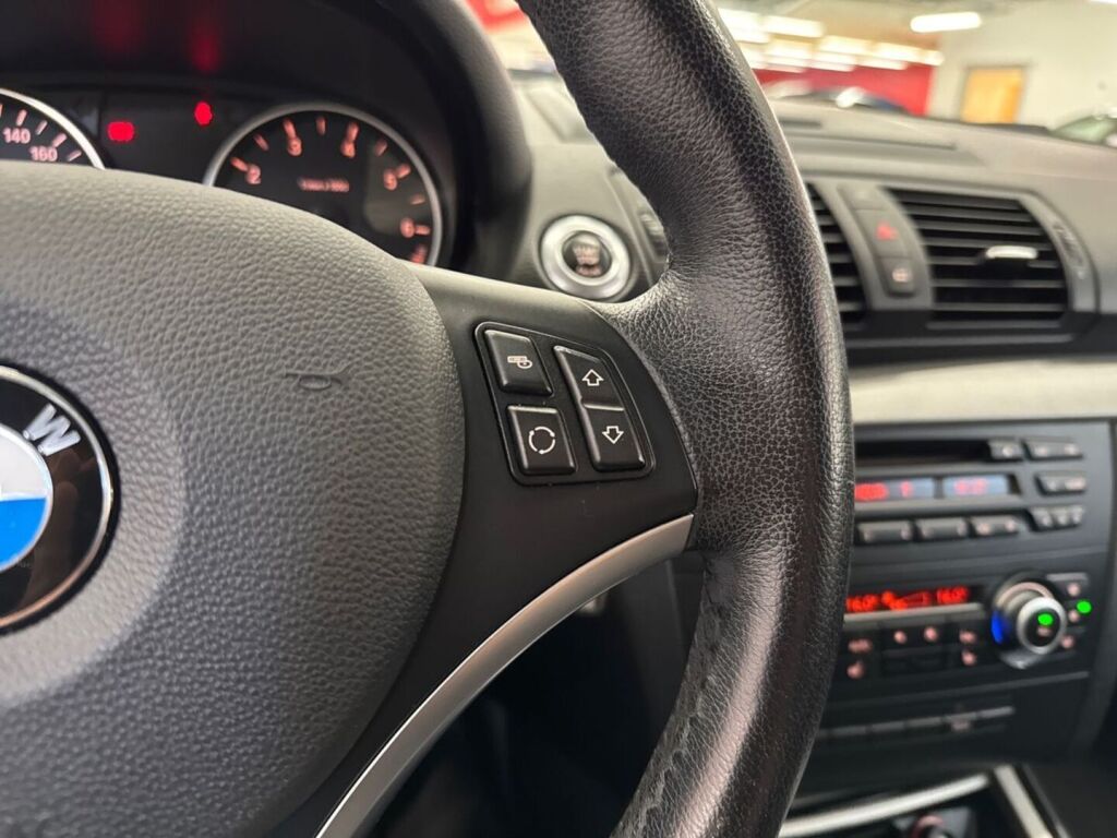 BMW 116 2010 Musta