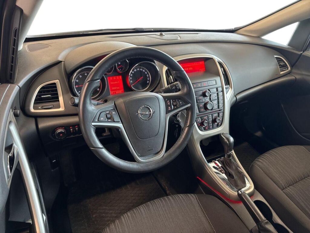 Opel Astra 2010 Hopea