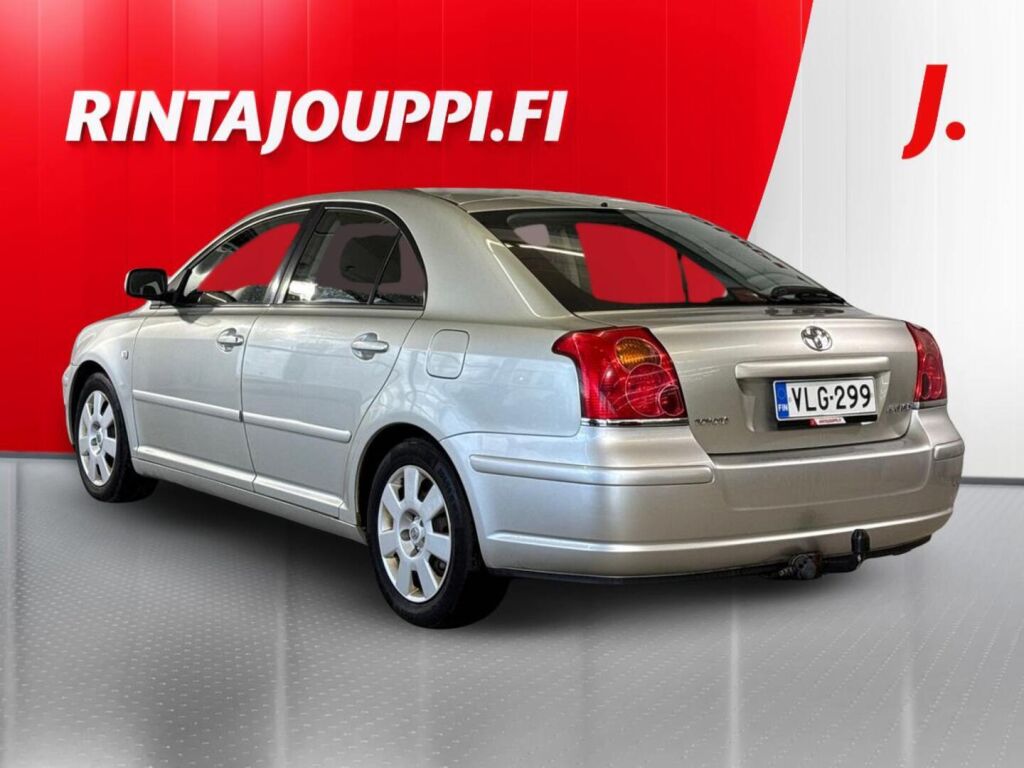 Toyota Avensis 2005 Hopea