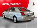 Toyota Avensis 2005 Hopea