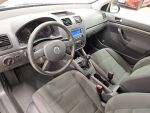 Volkswagen Golf 2005 Musta