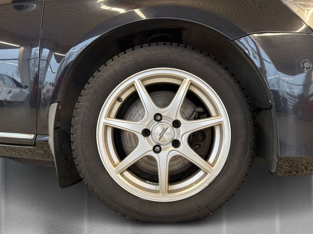 Volkswagen Passat 2013 Musta