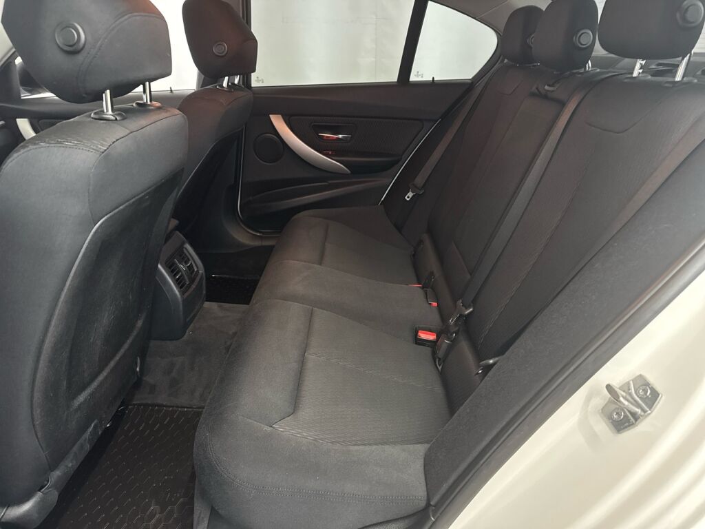 BMW 316 2013 Valkoinen