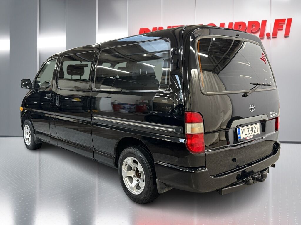 Toyota Hiace 2001 Musta