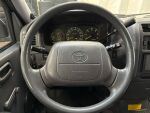 Toyota Hiace 2001 Musta