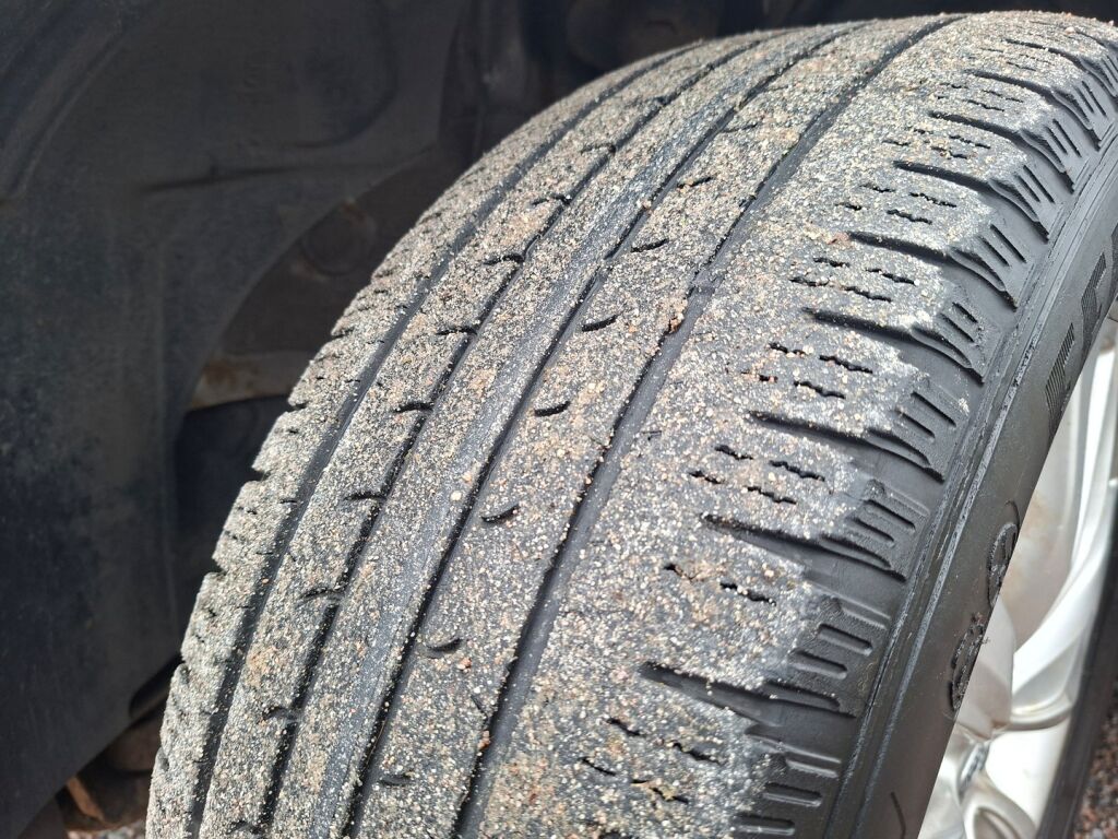 Kia Sorento 2010 Harmaa