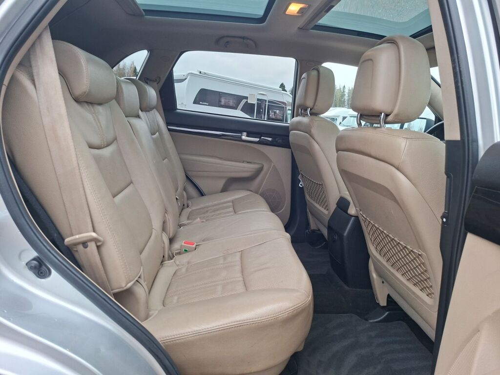 Kia Sorento 2010 Harmaa