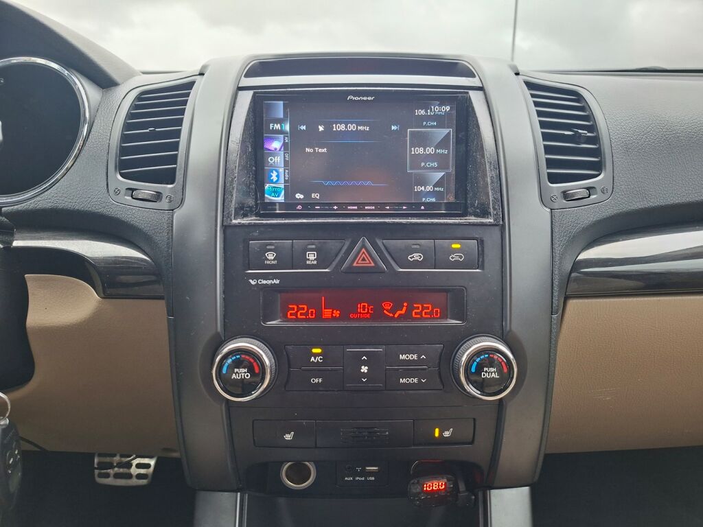 Kia Sorento 2010 Harmaa