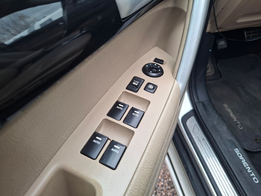 Kia Sorento 2010 Harmaa