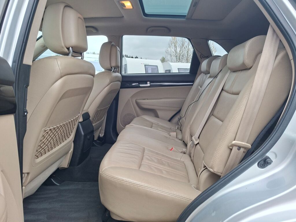 Kia Sorento 2010 Harmaa