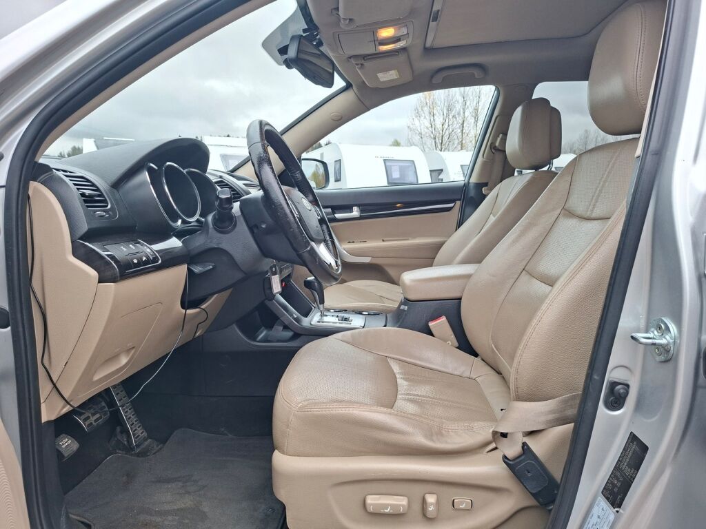 Kia Sorento 2010 Harmaa