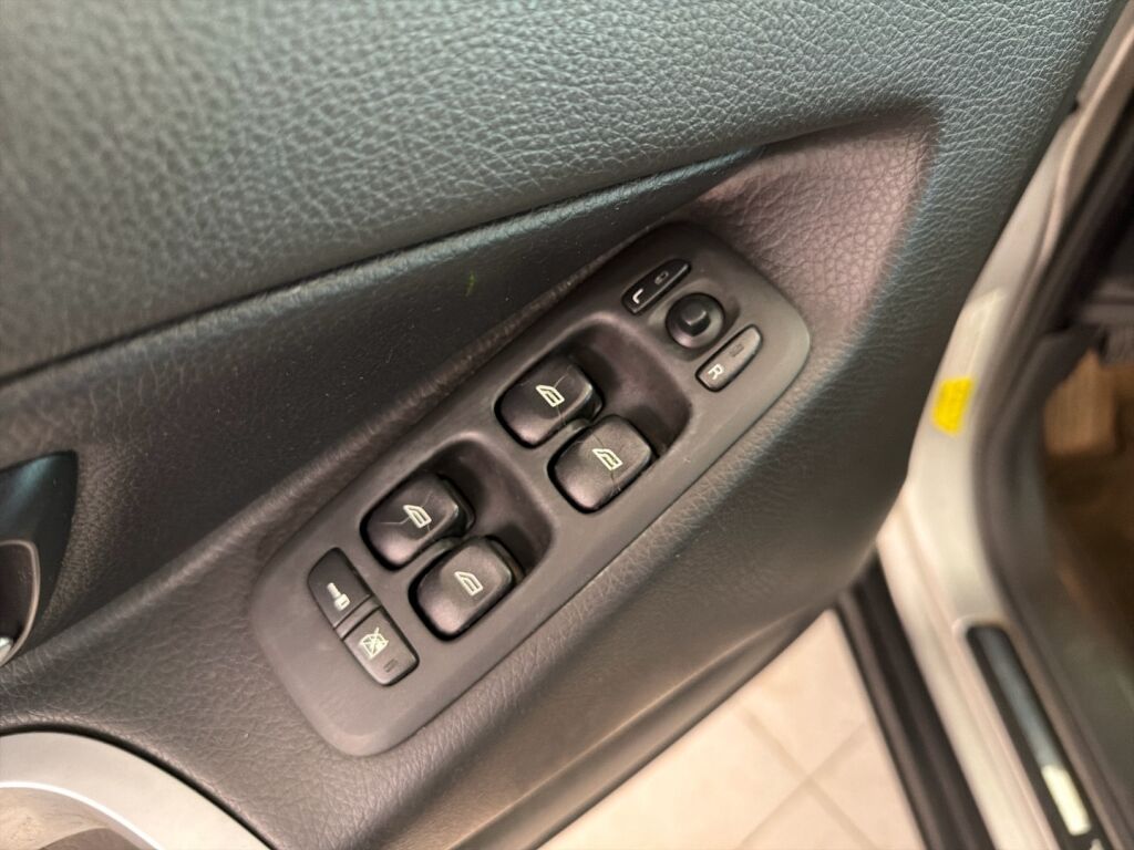 Volvo XC90 2007 Harmaa