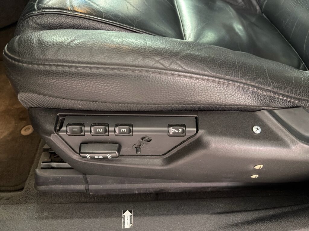 Volvo XC90 2007 Harmaa