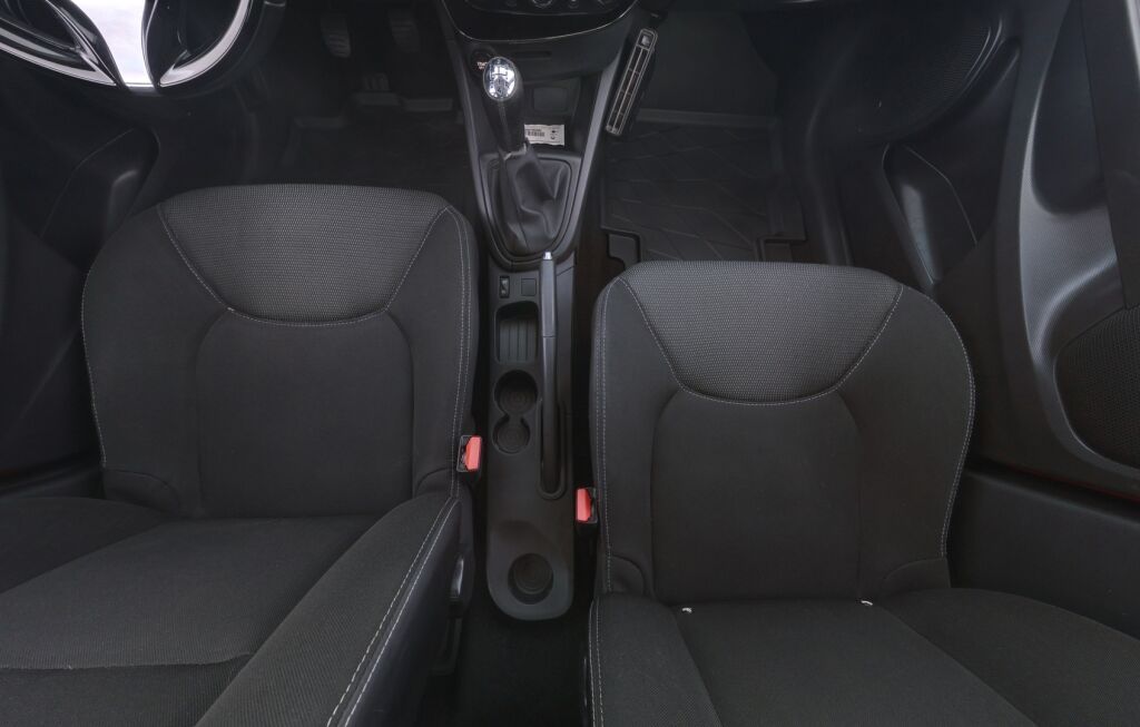 Renault Clio 2012 Punainen