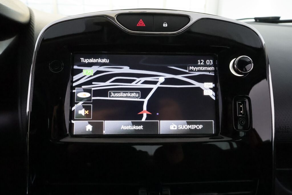 Renault Clio 2012 Punainen