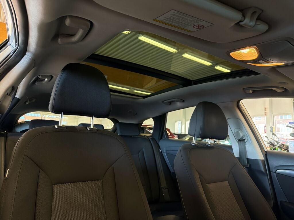 Hyundai i40 2013 Hopea
