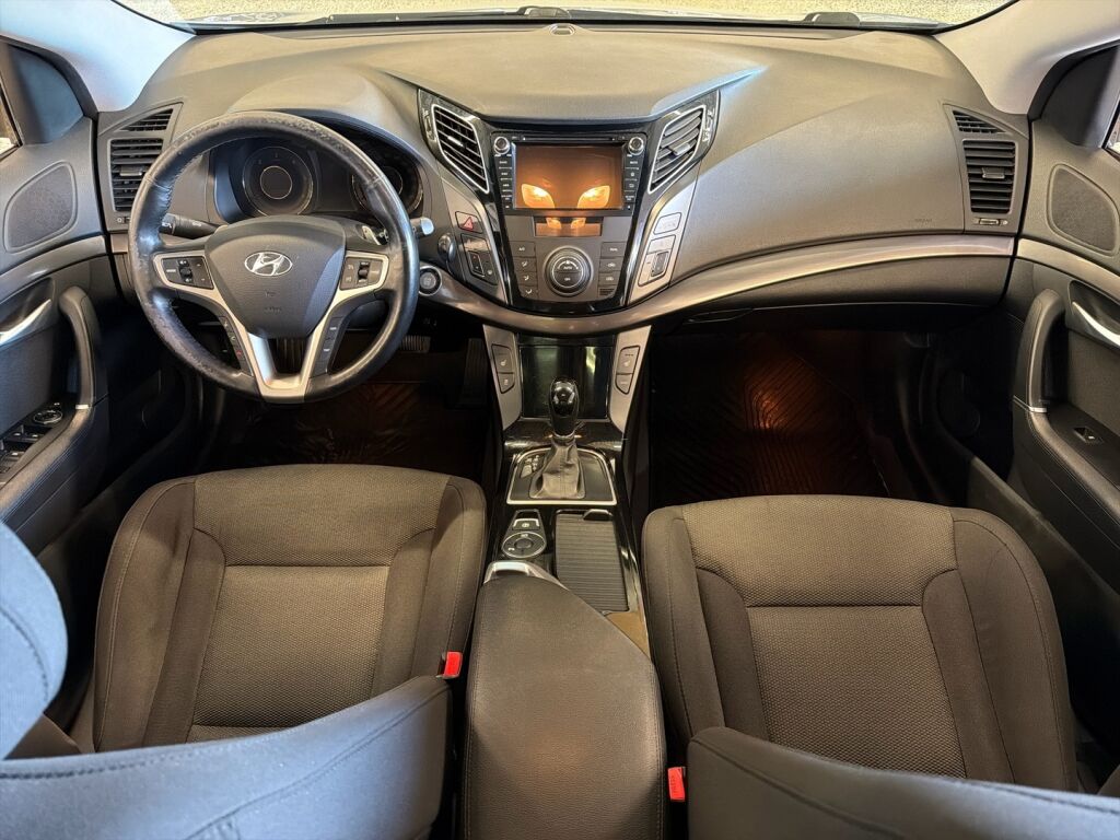 Hyundai i40 2013 Hopea
