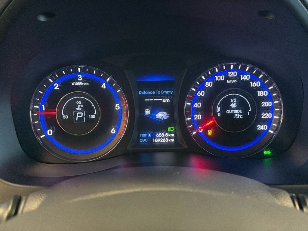 Hyundai i40 2013 Hopea