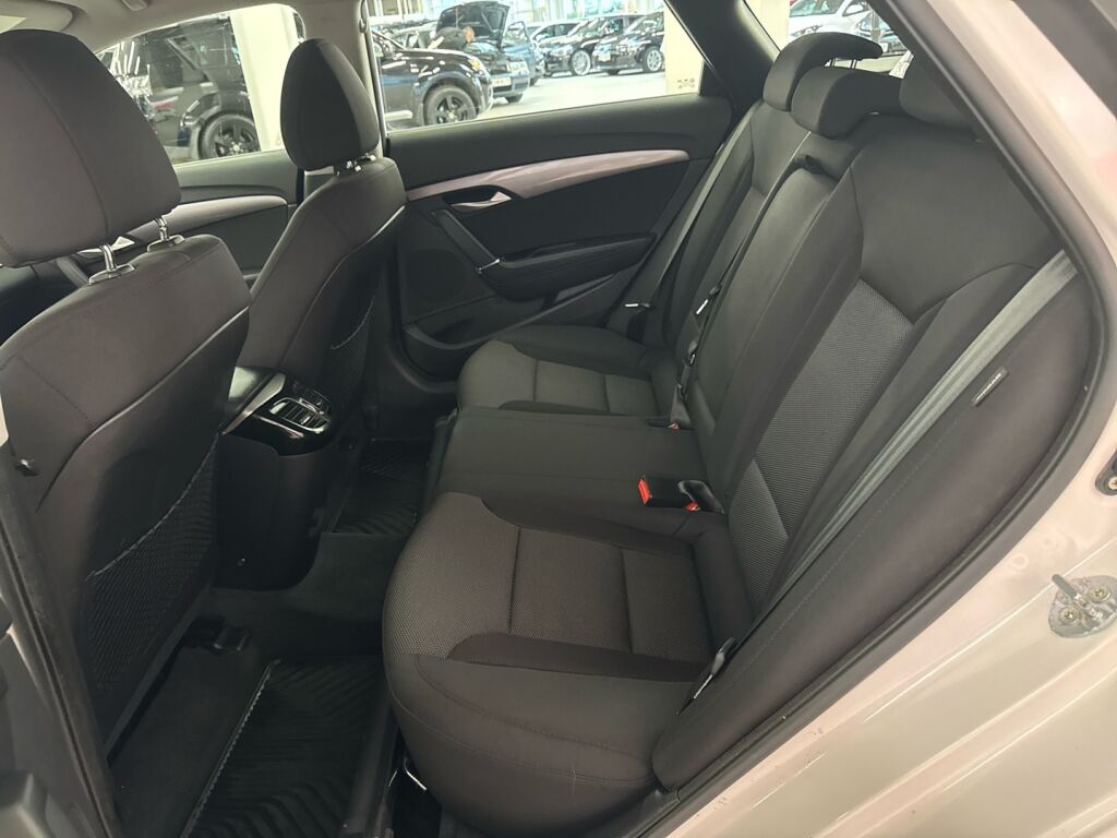 Hyundai i40 2013 Valkoinen