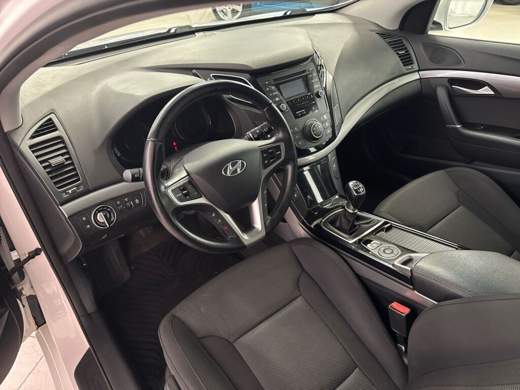 Hyundai i40 2013 Valkoinen