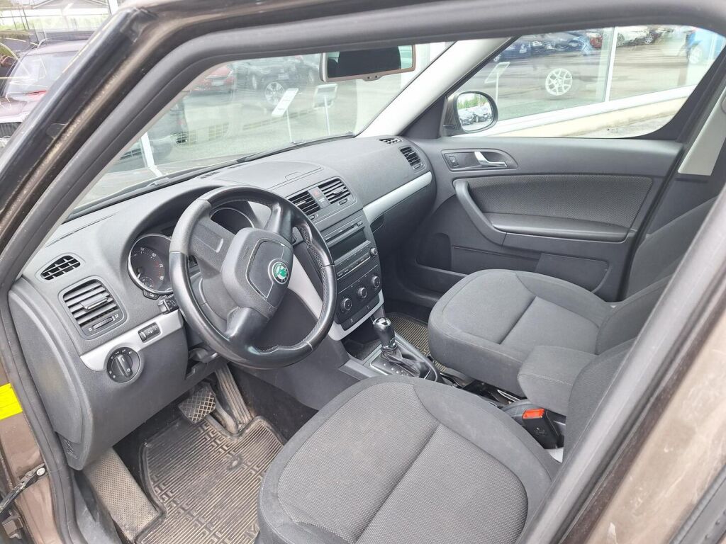 Skoda Yeti 2013 Ruskea (beige)