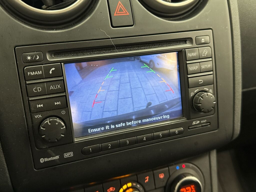 Nissan Qashqai 2013 Punainen