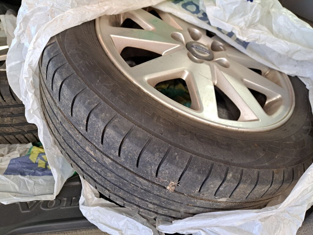 Volvo V50 2004 Sininen